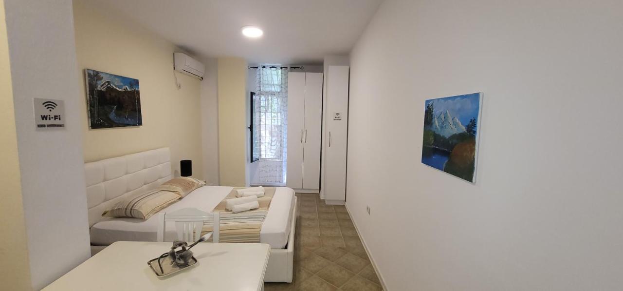 Studenti Studio's Appartement Tirana